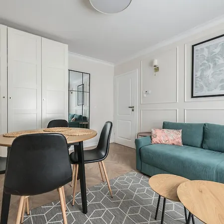 Karlikowska By Northside アパート